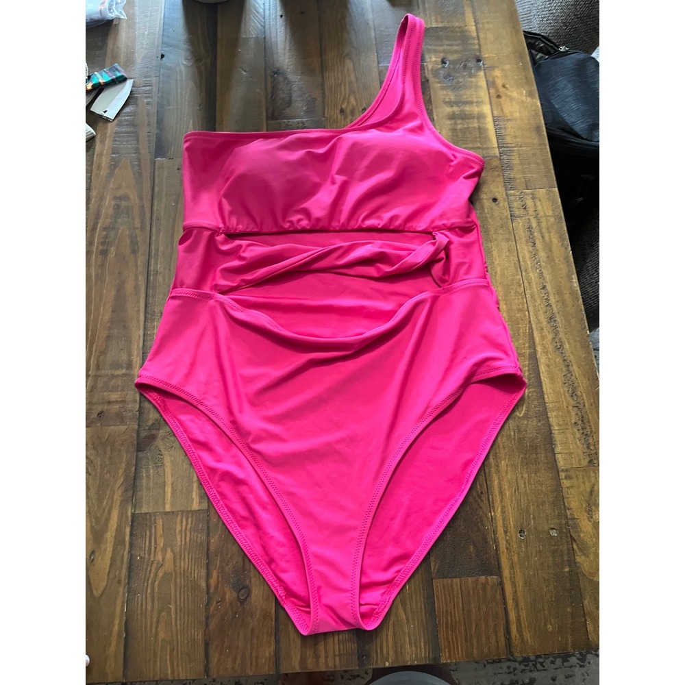 OLD‎ NAVY 1 Piece Swimsuit One Shoulder Cutout Women XL Pink Beachwear Excellent